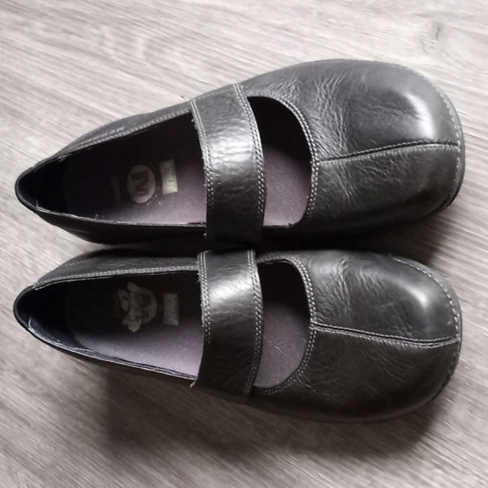 Merrell Ortholite Mary Jane shoes black 8